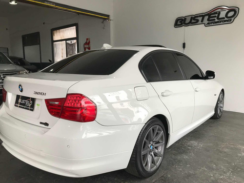 BMW Serie 3 2.0 320i Sedan Executive