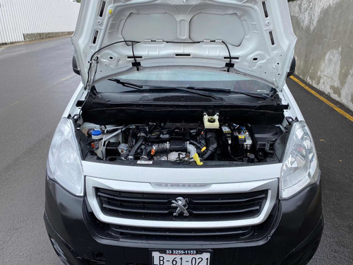 Imagen 2 de 11 de Peugeot Partner 2017 1.6 Hdi Maxi Mt