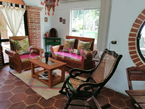 Casa En Venta En Tepoztlan, Morelos