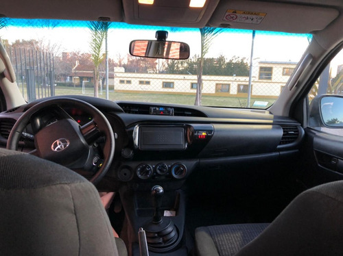 Imagen 7 de 11 de Toyota Hilux 2.4 Cd Dx 150cv 4x2 2018