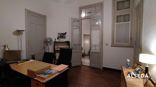 Imagen 5 de 19 de Casa / Oficina - Ideal Instituciones - Con Departamento De 1 Dormitorio