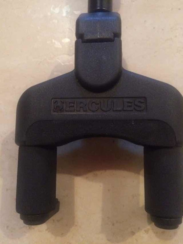 Base De Pared Para Colocar Instrumentos De Cuerda Hercules