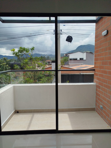 Casa De 2 Niveles En Venta En La Ceja(sector Unidad Deportiva).