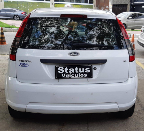 Imagem 7 de 13 de Ford Fiesta 1.6 Mpi Class Hatch 8v Flex 4p Manual