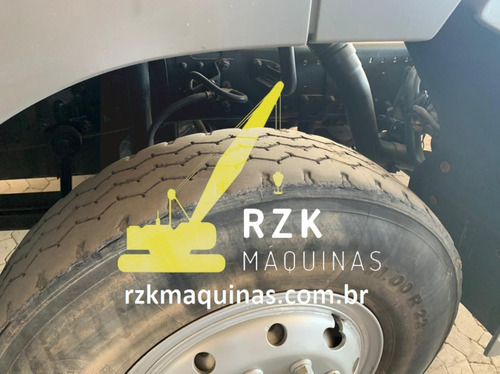 Imagem 7 de 15 de Caminhão Truck Mb 2831 Axor 6x4 - 2011/12