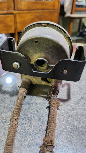 Cabezal De Radio Automovil Antiguo Ford 37 Excelente Estado.