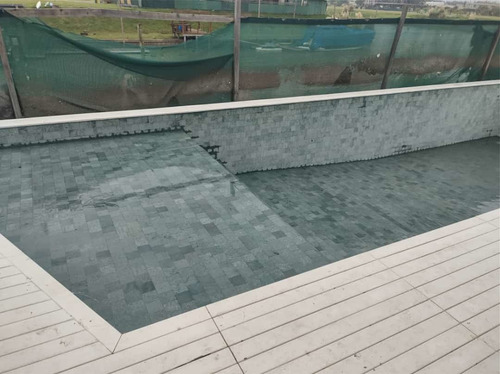 Colocación Venecita / Piedra Balín Para Piscinas Y Jacuzzis