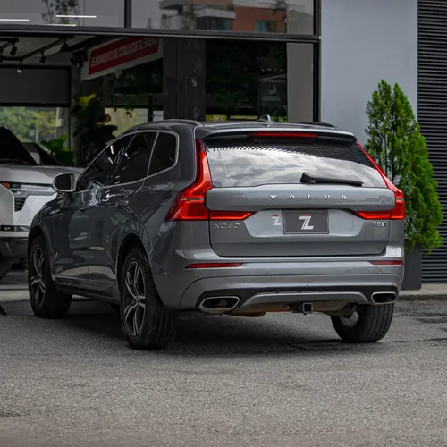 Volvo XC60 T5 R-design 2.0