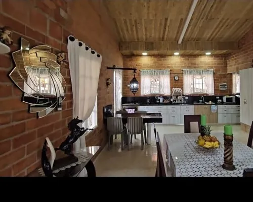 Venta Espectacular Casa Campestre, Precio De Oportunidad. A Puerta Cerrada. De Un Piso; Entre La Cumbre Y Pavas. A 150 Metros De La Vía Principal. Lote: 1.000 Mtrs.