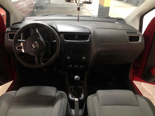 Imagem 7 de 10 de Volkswagen Spacefox 2012 1.6 Trend Total Flex 5p