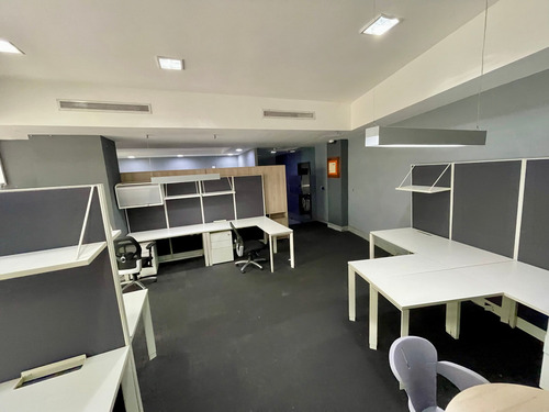 Imagen 1 de 7 de Oficina Moderna En Alquiler En La Vina 330m2 C-6205940