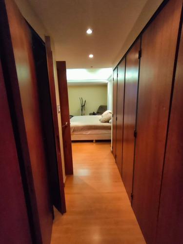 Imagen 13 de 19 de Lujoso Apartamento En Las Mnas , San Antonio De Los Altos