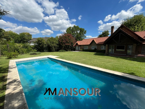 Chalet Sobre Lote De 1550m2 En Esquina Country San Diego