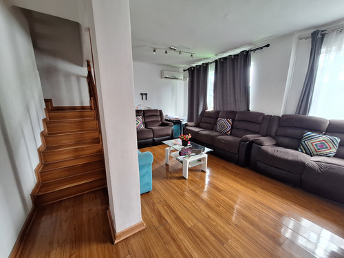 Venta Casa 3 Pisos Comercial 220 Mts Mall Dominicos P Hurta