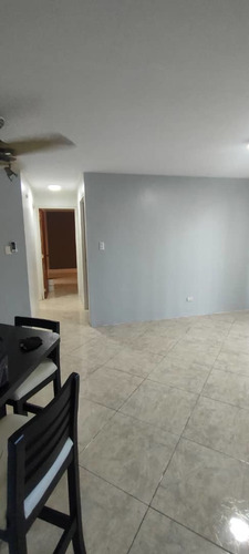 Imagen 5 de 12 de Apartamento De Dos Habitaciones Y Dos Baños