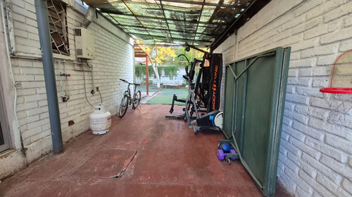 Gran Casa 4 Dorm, 2 Baños, Pasaje Cerrado, 200 M2, El Bosque