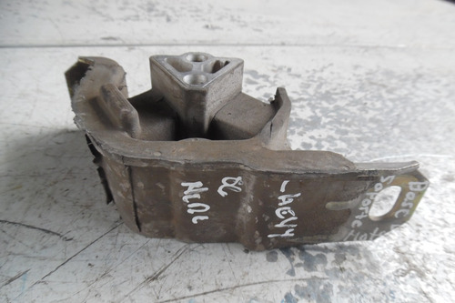 Base Soporte Motor Chevy 2006 C2 1.6 90495170 S2099 (Usado)