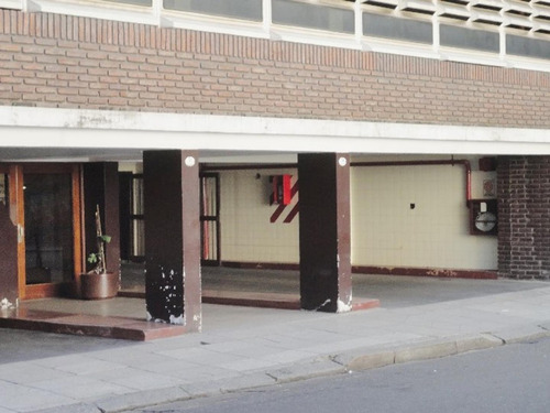 Imagen 6 de 8 de Cochera En Barrio San Nicolas, Oportunidad Inversión