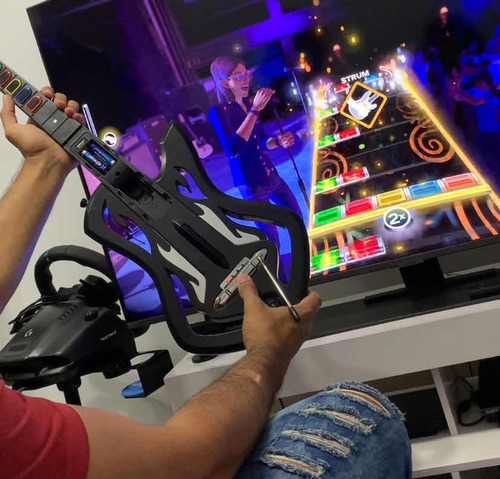 Guitarra Guitar Hero Rock Band Versão Compatível Ps4 E Ps5 (Usado)