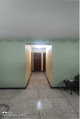 Imagen 6 de 14 de Alquilo Apartamento Amoblado, Urbanización El Centro Piso Bajo