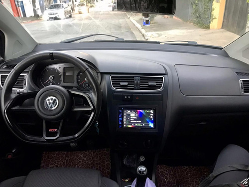 Imagem 4 de 5 de Volkswagen Fox 2012 1.0 Vht Trend Total Flex 5p