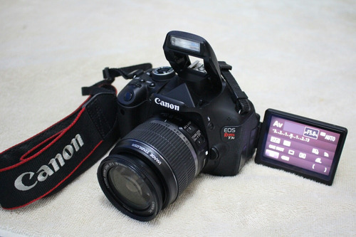 Camera Canon T3i Com Lente Ef-s 18-55mm
