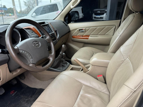 Toyota SW4 3.0 I Srv C/cuero 4x4 (2009)