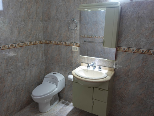 Amplio Pent House Con Terraza Y Vista A La Ciudad En Kynaki Lecheria
