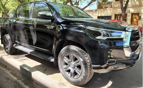 Imagen 1 de 5 de Toyota Hilux 2.8 Srv Manual 204cv