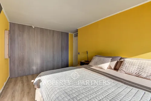 Duplex En Luis Thayer Ojeda, Metro Tobalaba, Provi...