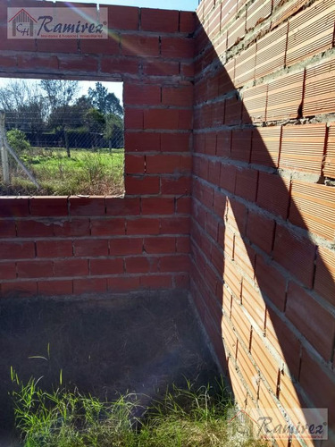Lote De 547 M2 Con Mejoras- Francisco Alvarez - (ref.2301)