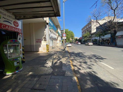 Imagen 4 de 14 de Remax Vende Cochera En Centro