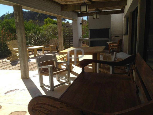 Imagen 7 de 13 de Casa En Venta Manantiales 4 Dorm, 1000 M2 #1843