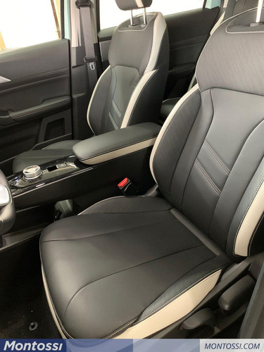 Geely Geometry E -