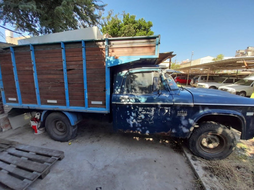 Dodge 200 Perkin 4 Diesel Modelo 77