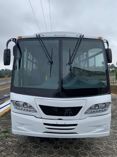 Imagen 3 de 8 de Bus 29 Pasajeros 2020