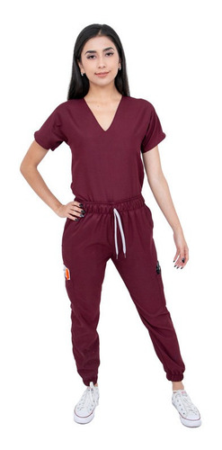 Pijama Quirúrgica Jogger Antifluidos Dama Scrubs Cupatitzio Bordó Liso M