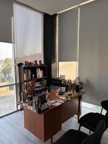 Renta De Oficinas, Consultorios Por Separado O Piso Completo En Alto Esmeralda