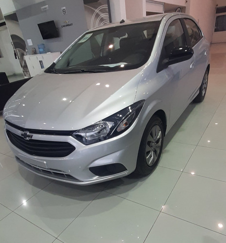 Imagen 17 de 18 de Chevrolet Onix 1.4 Joy Black 2023 Manual (5 Puertas)