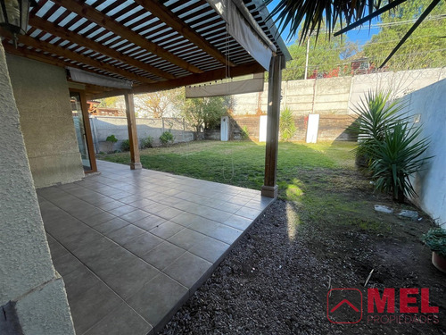 Casa En Venta De 4 Dorm. En Colina