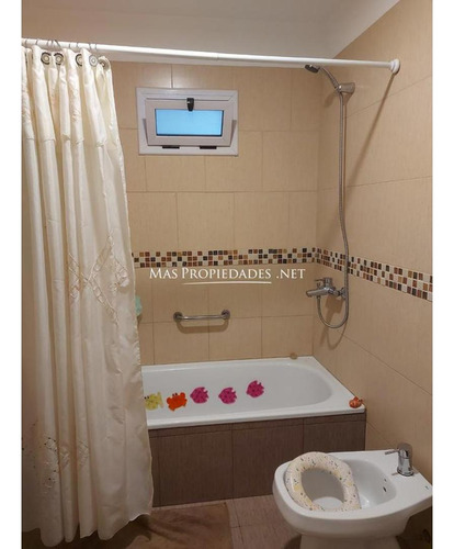 Casa En Venta En Canning Barrio La Alameda 4 Amb Interno