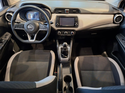 Nissan Versa 1.6 Advance At