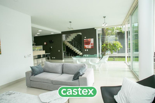 Moderna Casa En Venta En Terravista, General Rodriguez