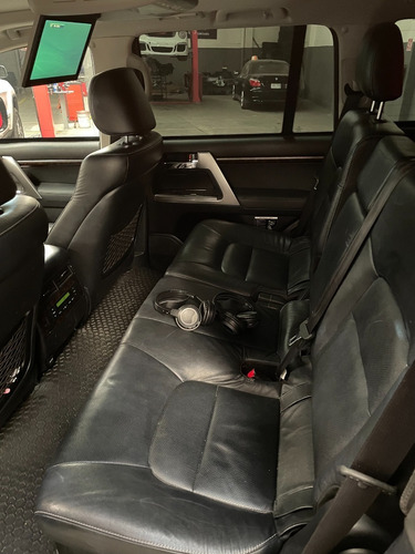Imagen 8 de 12 de Toyota Land Crusier Blindado Nivel 3