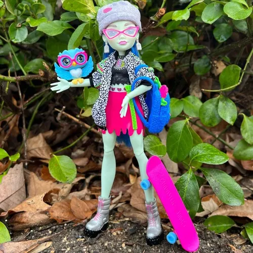 Monster high cheap ghoulia yelps doll