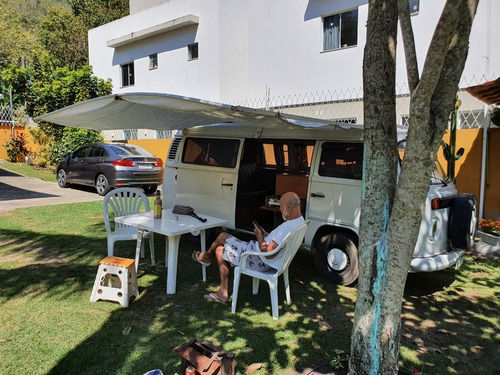Imagem 5 de 6 de Kombi Home