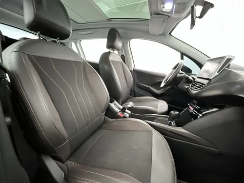 Peugeot 2008 ACTIVE 1.6 AUT 5P