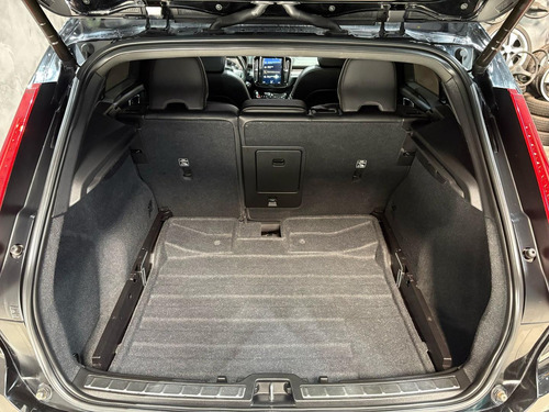 Volvo XC40 Xc 40 T5 R-design