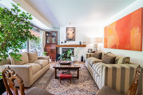 Imagen 2 de 24 de Casa De 5 Dorm + Servicios. Colegios Everest Y Santiago