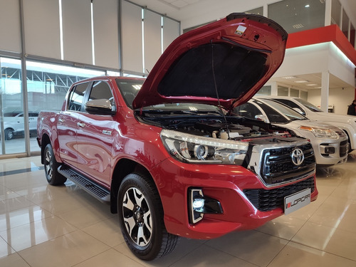 Imagen 4 de 24 de Toyota Hilux Srx 4x4 Mt